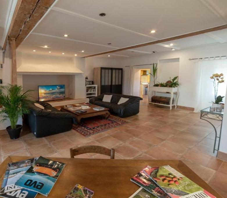 Ferienwohnung Hibiscus House Carcassonne Exterior foto